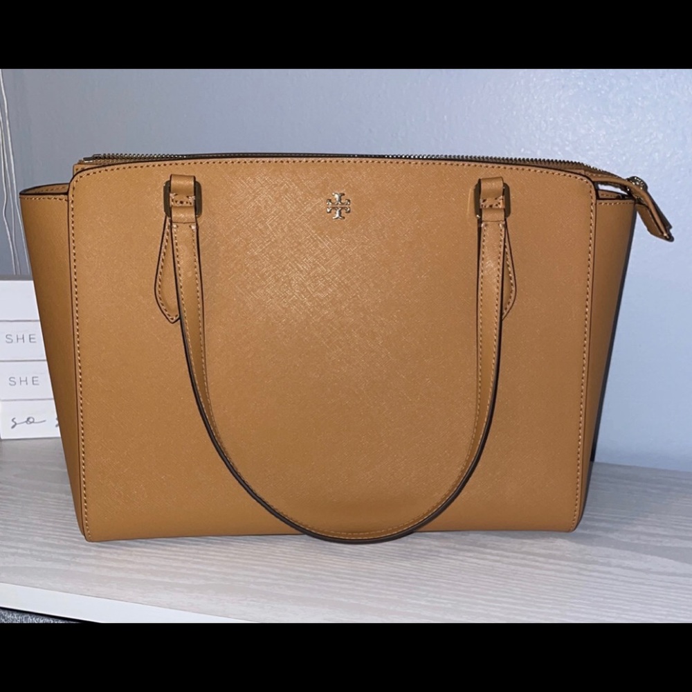 Tory Burch Emerson Small Top Zip Tote